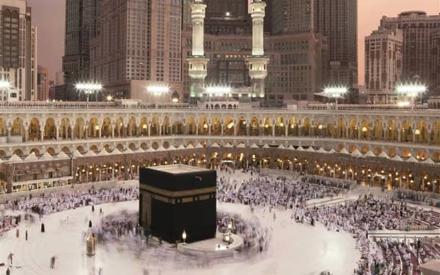 برج الساعة الملكي في فندق فيرمونت مكة
